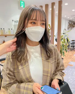 セミロング カラー 韓国風デザイン 💐MIZUKI💐のヘアスタイル