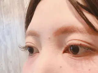 マツエク・マツパ UTA hair&eyelash所属・青木 百花のマツエク・マツパデザイン