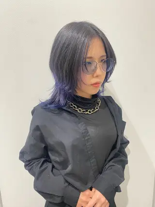 セミロング イシザワ ユミのヘアスタイル