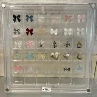 ネイル CHOUETTE YUMIのネイルデザイン