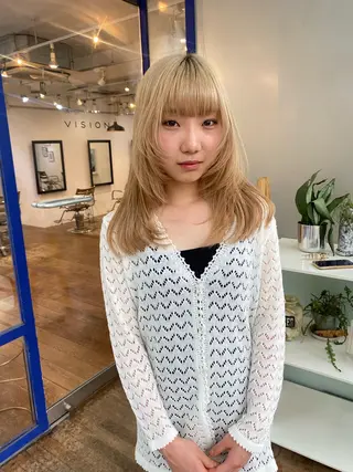 セミロング カラー 🌻名古屋🌻 🫧ハイトーン🫧のヘアスタイル