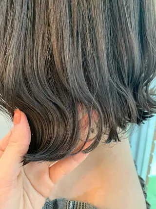 ショート カラー 田中 優衣のヘアスタイル