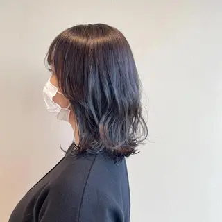 ミディアム カラー 切りっぱなしボブ/ 蒲生四丁目/伊藤瑠唯のヘアスタイル