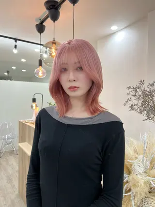 ミディアム カラー TOKI mahoのヘアスタイル