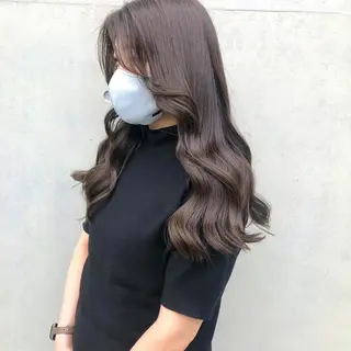 ロング カラー パーマ ヘアアレンジ 八巻 晴香のヘアスタイル
