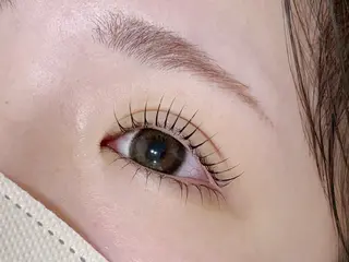 マツエク・マツパ Nail&Eyelash Rea所属・Rea🌈Coco 韓国風まつげパーマの眉毛・アイブロウイメージ