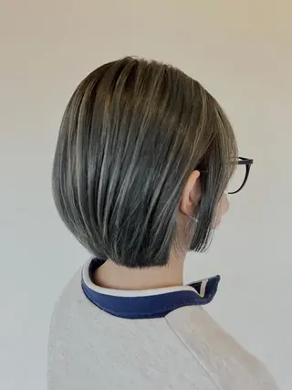 ショート カラー 大石 祐那のヘアスタイル