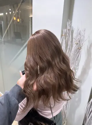 ミディアム カラー 遠藤 美夢のヘアスタイル