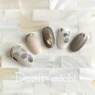 ネイル 伊藤 美智子のネイルデザイン