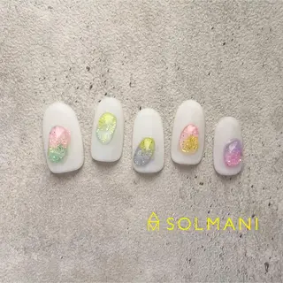 ネイル SOLMANI 予約担当のネイルデザイン