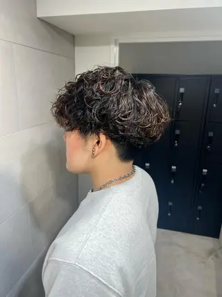 ショート パーマ メンズ je suis heureuse所属・ハイライトカラー 🌀ゆい❣️のヘアスタイル