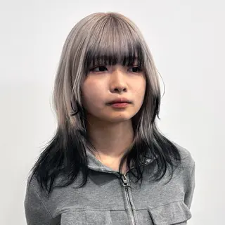 セミロング JE SUIS HEUREUSE所属・ニュアンスヘア ★リョウカ★のヘアスタイル