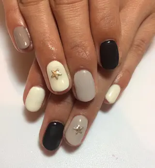 ネイル nail atelier new moon所属・森 貴子のネイルデザイン