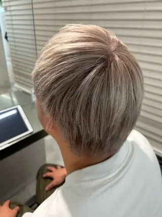 ショート カラー HAIR＆MAKE EARTH元住吉所属・髪質改善 特化掛川大輝のヘアスタイル
