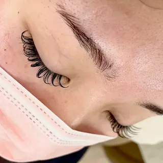 マツエク・マツパ ayumi/似合わせ トレンド/束間🪽のマツエク・マツパデザイン