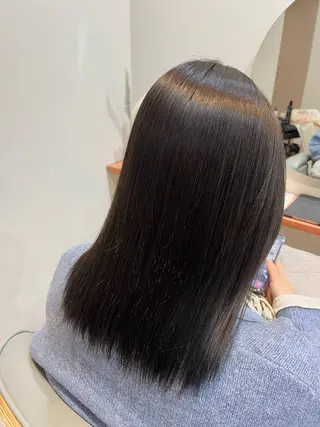 カラー 櫻井 莉子のヘアスタイル