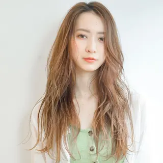 ロング Bonheur銀座店所属・髙落 香帆のヘアスタイル