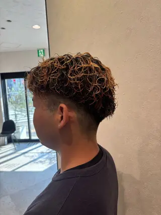 パーマ 永田 虹輝のヘアスタイル