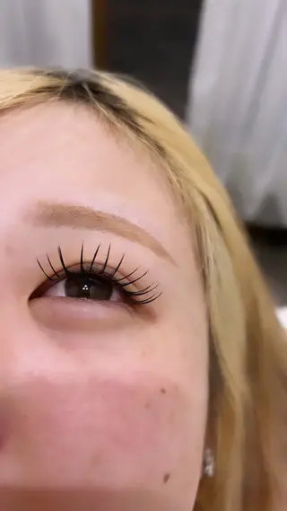 マツエク・マツパ 袈叶 ✨のヘアスタイル