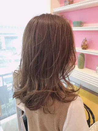 セミロング カラー 浦山 和之のヘアスタイル