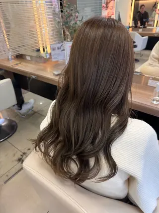ロング ダブルカラーベージュ カラー/tuburaのヘアスタイル