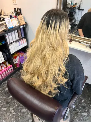 ロング 24twenty four所属・24 twentyfourのヘアスタイル