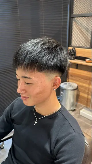 ショート メンズ 苗村 阿旺のヘアスタイル