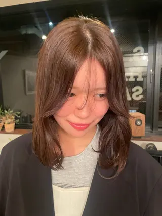 ミディアム S.HAIR SALON所属・オリーブカラー/ レイヤー/表参道のヘアスタイル