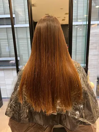 ロング カミノア所属・12月予約解放しまし たイルミナ公認荒井のヘアスタイル