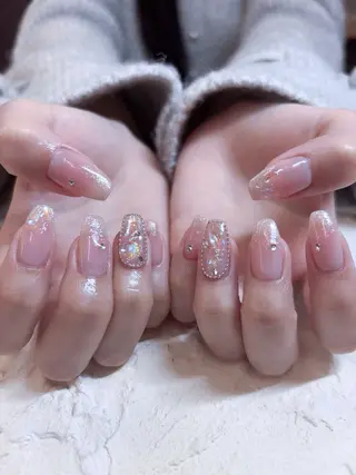 ネイル 春୨୧ 韓国/落書き୨୧のネイルデザイン
