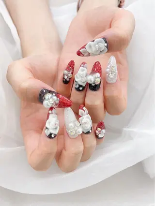 ネイル 五十嵐 美智のネイルデザイン