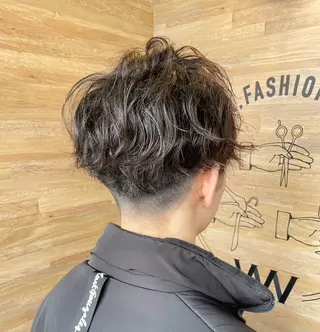 パーマ VII所属・市妙 瑠基のヘアスタイル