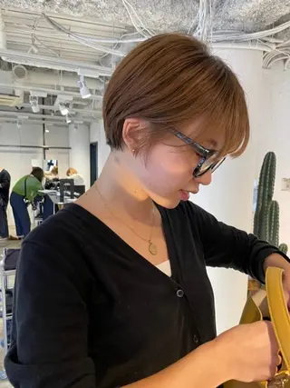 ショート カラー 🟡ひろの/ツヤ カラー/髪質改善🟡のヘアスタイル