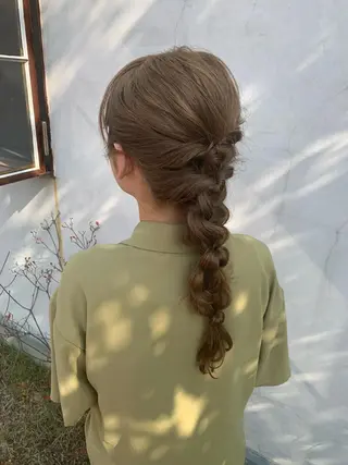 ロング ヘアアレンジ 石田 まいやのヘアスタイル