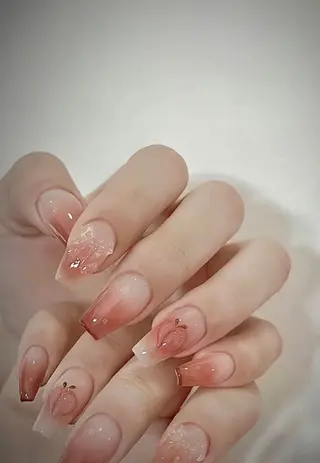 ネイル RiRi ネイルサロンのネイルデザイン