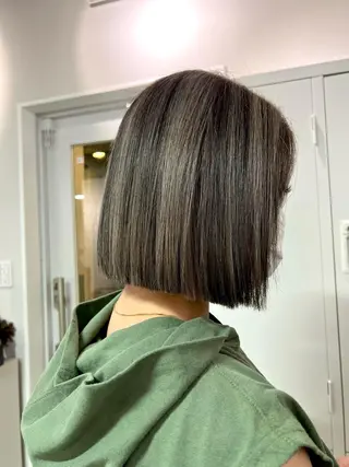 ショート カラー ハイトーン&髪質改善 &韓国エクステ🤎のヘアスタイル
