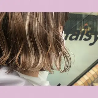 ロング カラー ヘアアレンジ 八巻 晴香のヘアスタイル