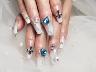 ネイル ビジュード ネイルのネイルデザイン