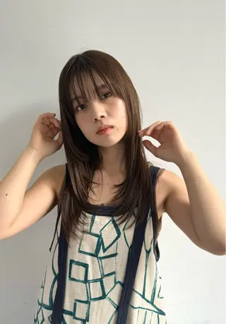 ロング 政木 彩香のヘアスタイル