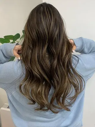 ロング カラー 渋谷ブリーチカラー 韓国ヘアyuikoのヘアスタイル