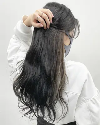セミロング カラー ヘアアレンジ 🦄インナーカラー 🦄貫井彩花のヘアスタイル