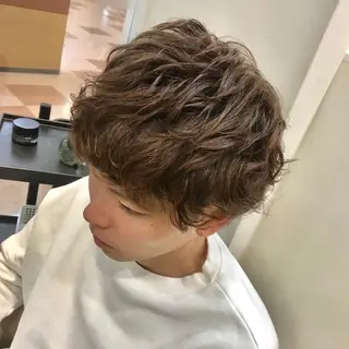 ショート パーマ メンズ 失敗しないパーマ 赤塚雄輝のヘアスタイル