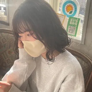 セミロング パーマ 髪質改善のプロ✨りな さんのヘアスタイル