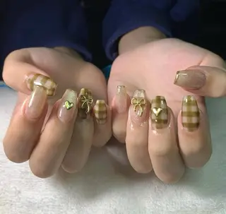 ネイル MHR nailのネイルデザイン