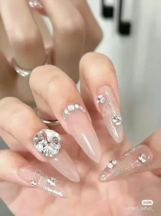 ネイル Theone栄店 伊藤のネイルデザイン