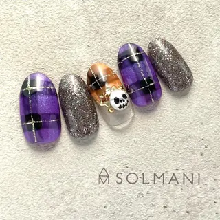 ネイル SOLMANI 予約担当のネイルデザイン