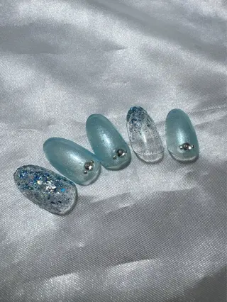 ミディアム Regina レジーナのネイルデザイン