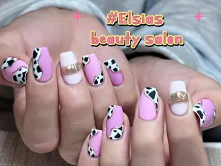 ネイル 🌸Elsias momokoのネイルデザイン