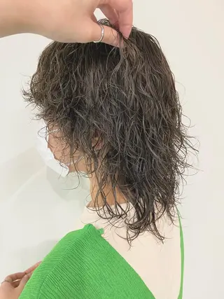 ミディアム パーマ 🌈新田 みどり🌈のヘアスタイル