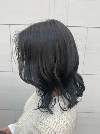 ミディアム 丸山 史香のヘアスタイル